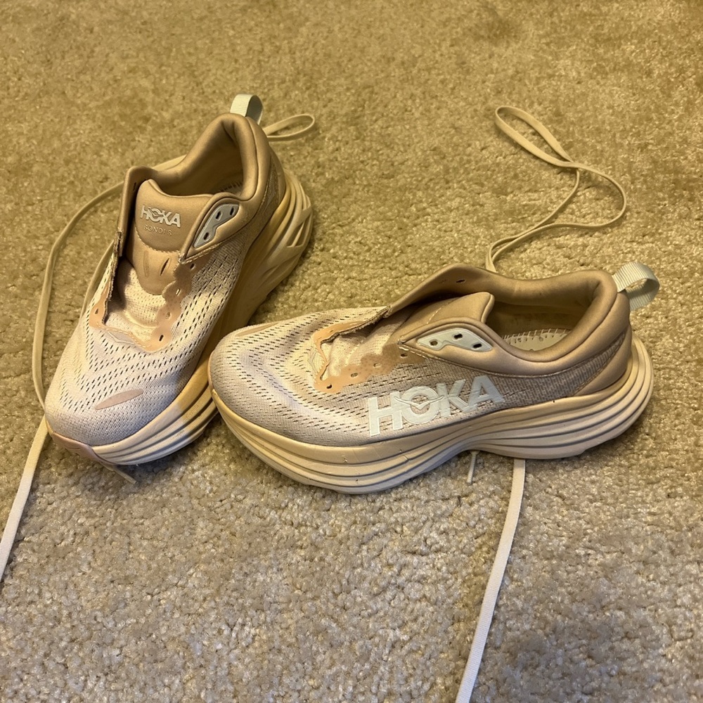 Hoka One One - Bondi 8